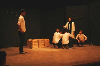در ادامه اجراهای روز نخست دوازدهمین جشنواره تئاتر استان خراسان جنوبی

نمایش «سیاوش وار» از شهرستان سرایان به روی صحنه رفت