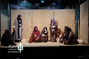 اجرای نمایش آیینی مذهبی «زیر همین سقف»در حسینیه سیدالشهداء سرایان 3