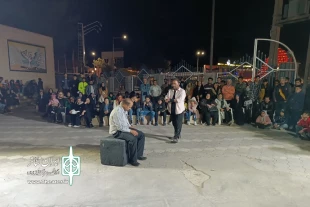 اجرای نمایش خیابانی «پیشانی‌بلند» در محوطه مجتمع فرهنگی و هنری ارشاد 4