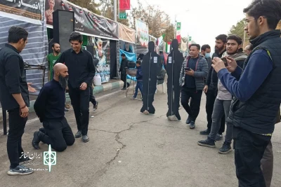 به همت هنرمندان بیرجندی صورت گرفت

اجرای نمایش خیابانی «سرباز سردار» در شهر کرمان